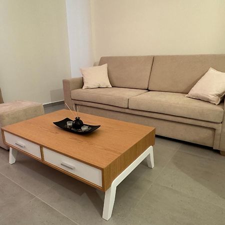 Odore Di Mare Apartments Sarandë Esterno foto