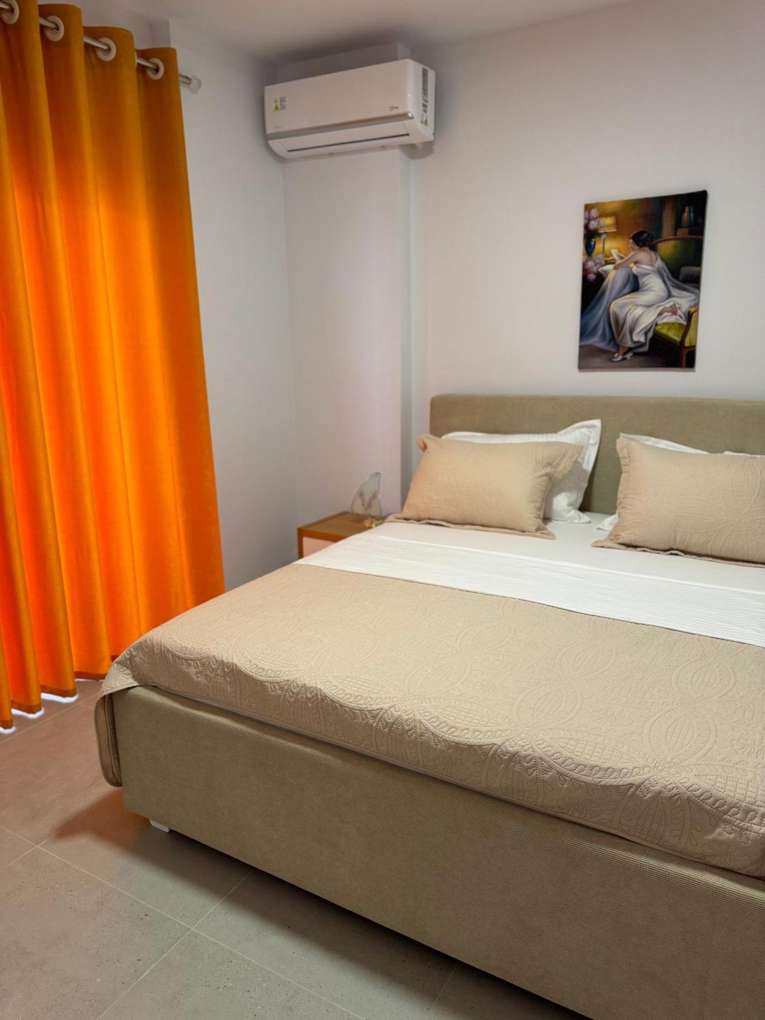 Odore Di Mare Apartments Sarandë Esterno foto