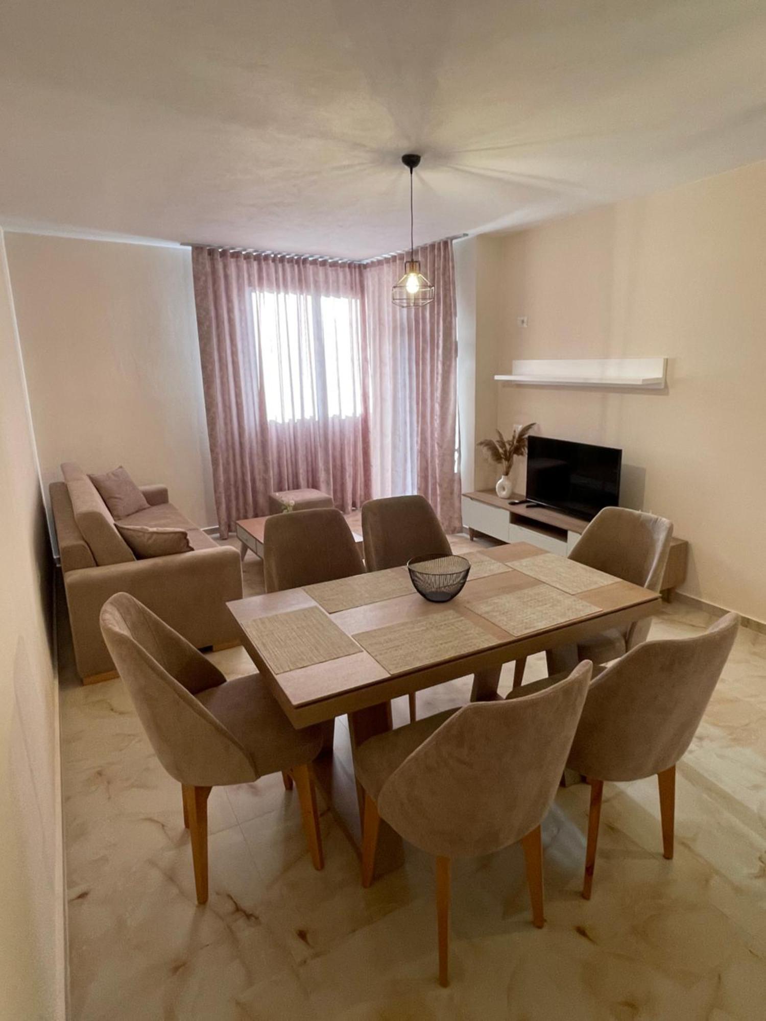 Odore Di Mare Apartments Sarandë Esterno foto