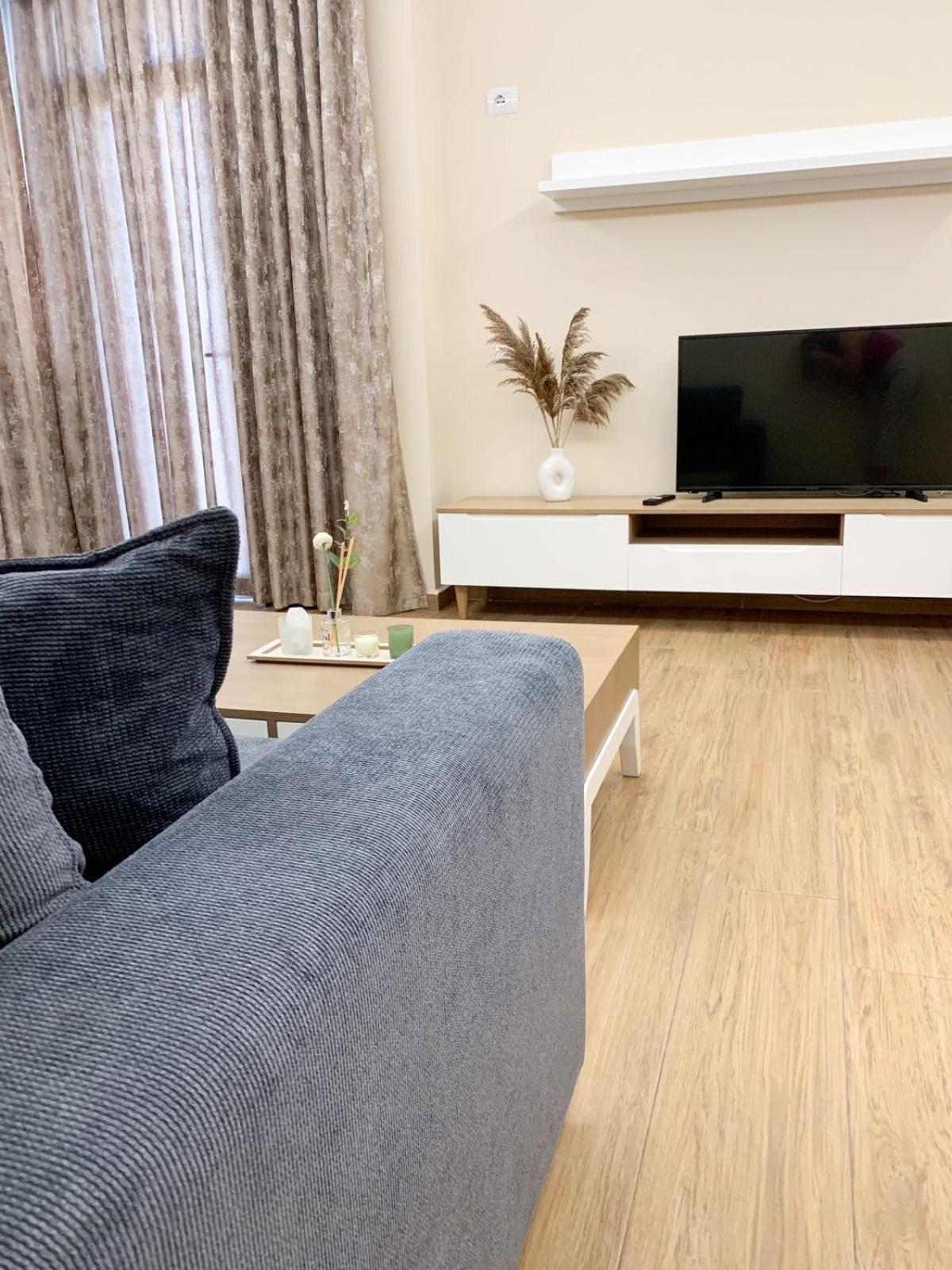 Odore Di Mare Apartments Sarandë Esterno foto