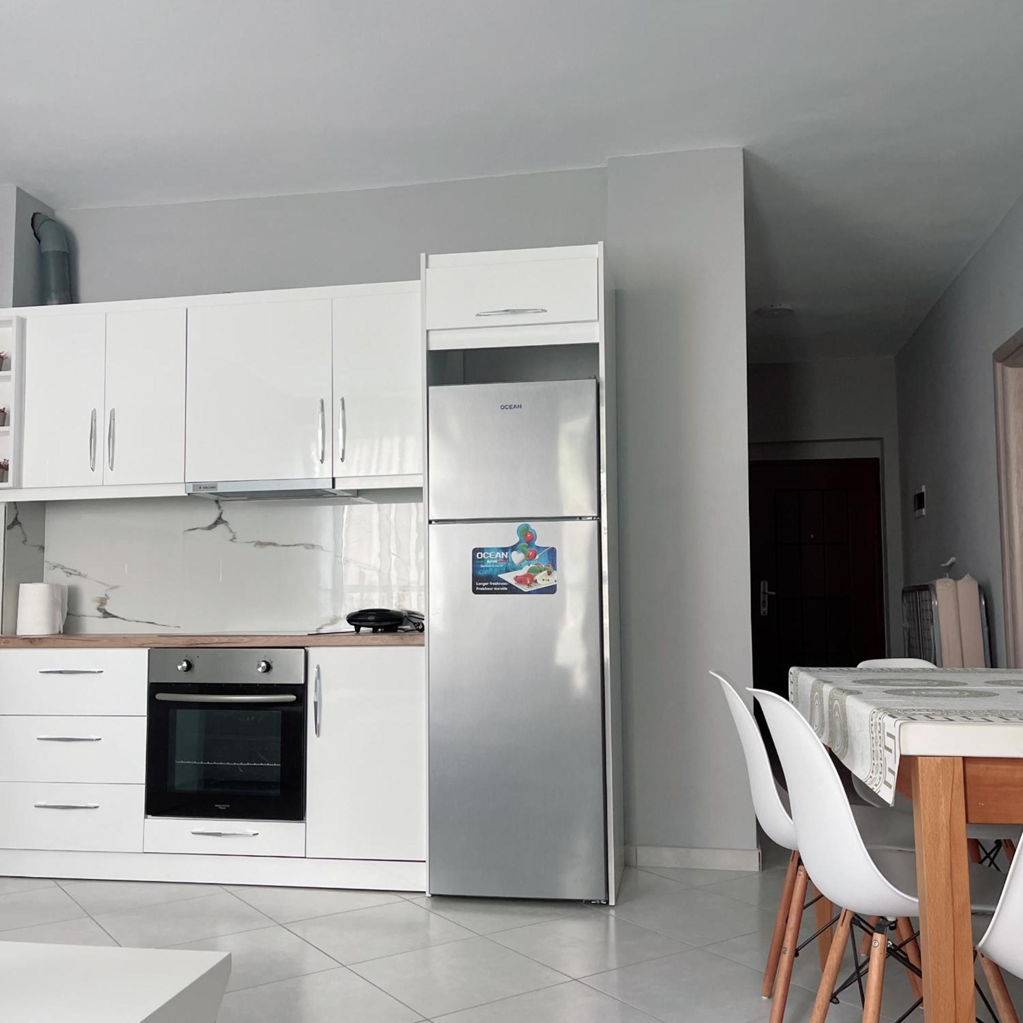 Odore Di Mare Apartments Sarandë Esterno foto